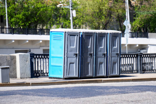 Porta potty delivery and setup in Janesville, MN